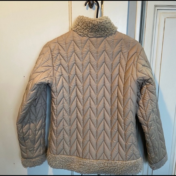 Patagonia Women's Jacket - Picture 2 of 5